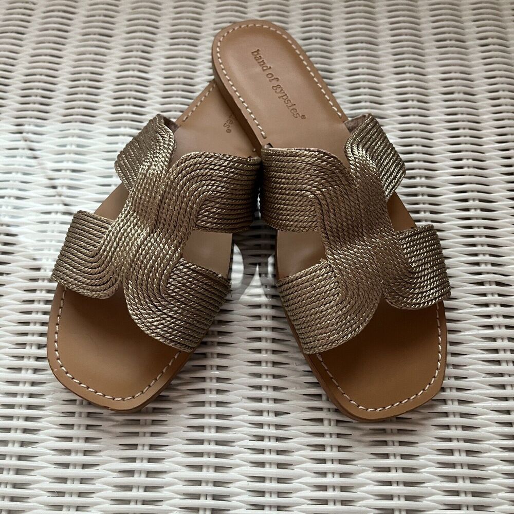 Band of gypsies slip on sandals size 9, metallic gold color threads, summer